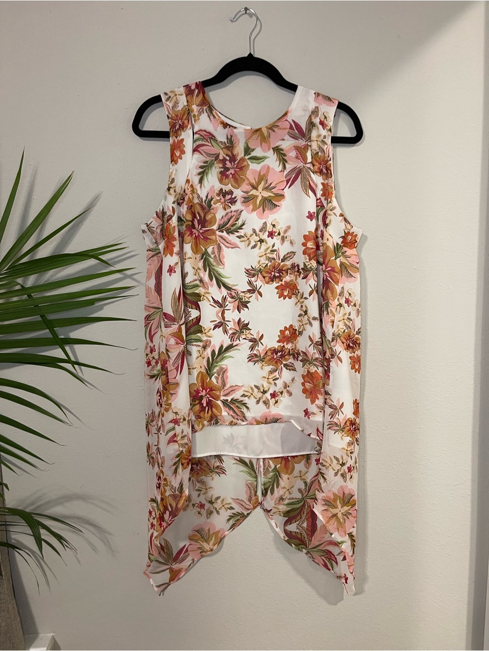 Valerie Stevens White Floral Sleeveless High-Low Cami with Pink & Orange Blooms